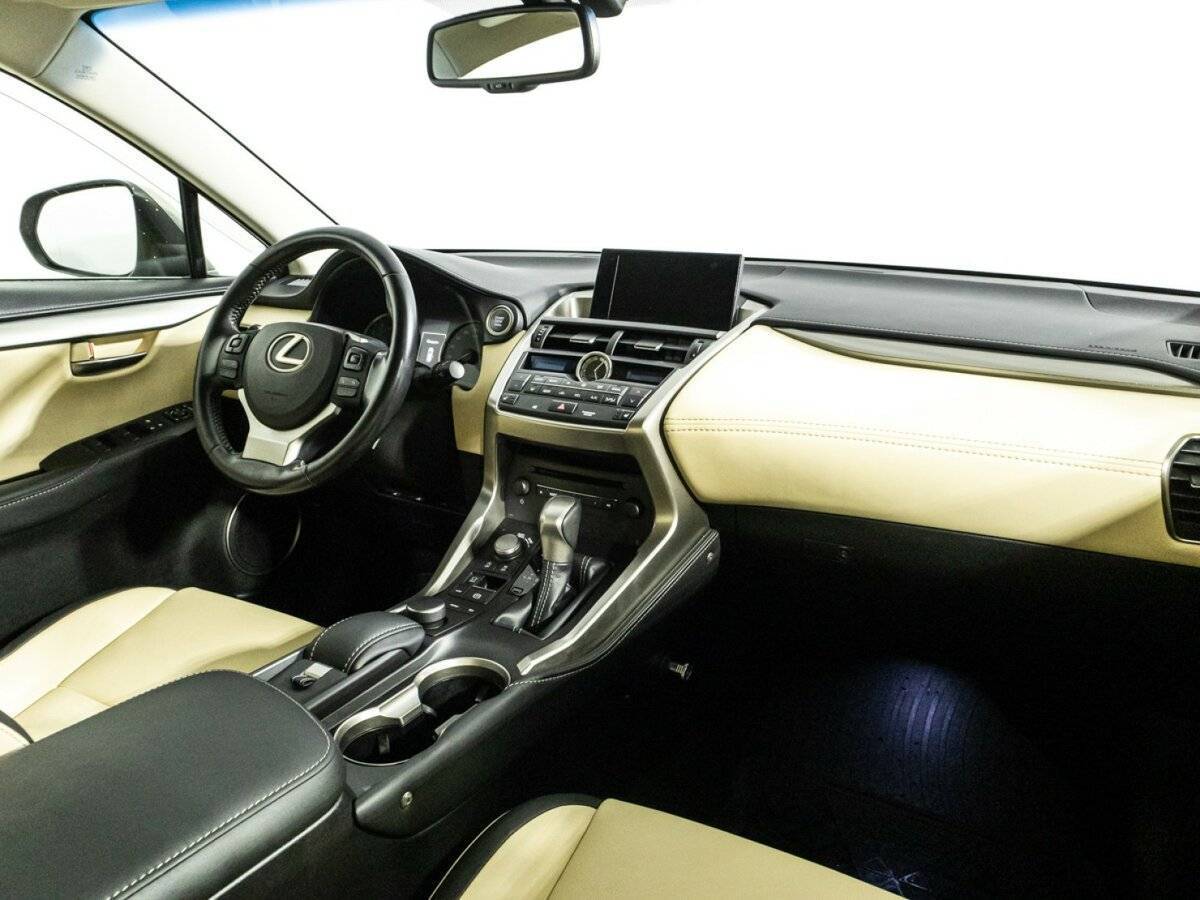 Lexus NX 2015 года с пробегом. Фото: #8