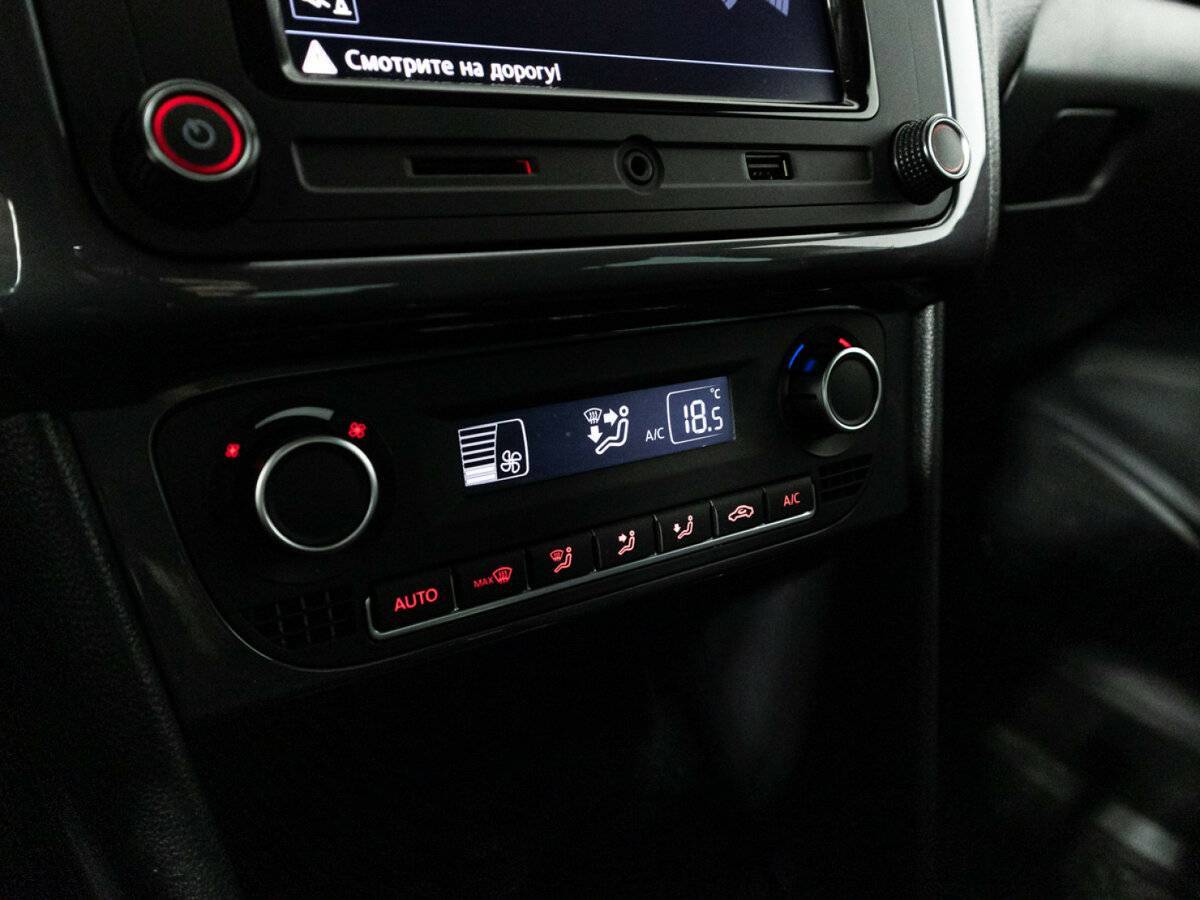 Б/У Фольксваген Поло 2018 года. Фото: #16