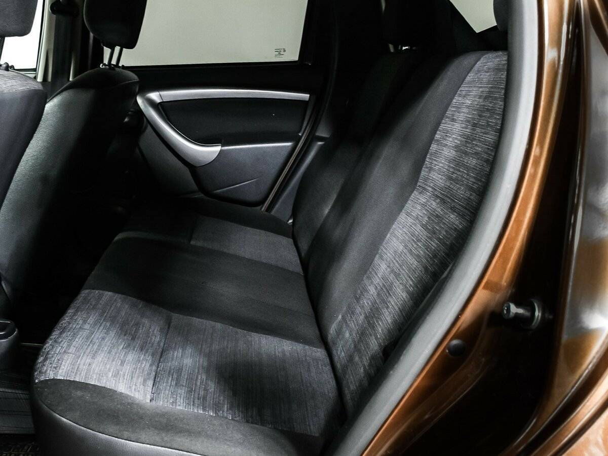 Б/У Рено Дастер 2013 года. Фото: #11