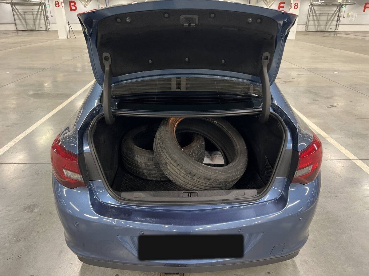 Opel Astra 2013 года с пробегом. Фото: #9