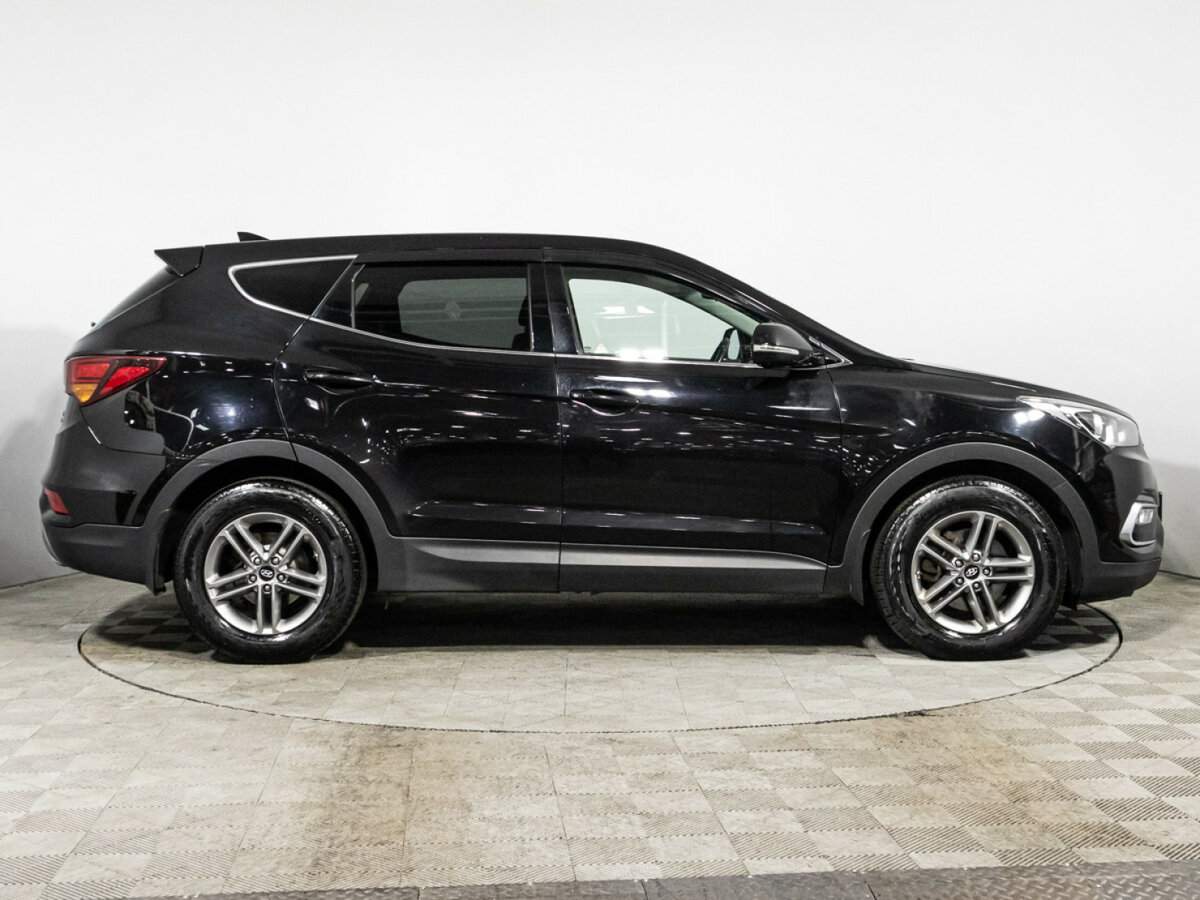 Б/У Хендай Санта Фе 2017 года. Фото: #3