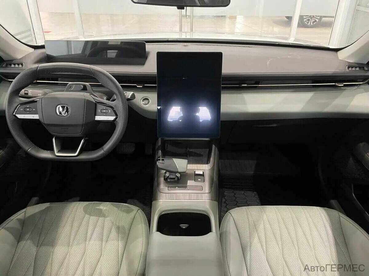 Changan Lamore 2024 года с пробегом. Фото: #4