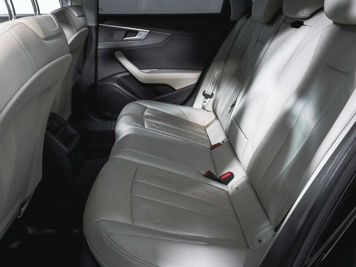 Audi A4 2017 года с пробегом. Фото: #9