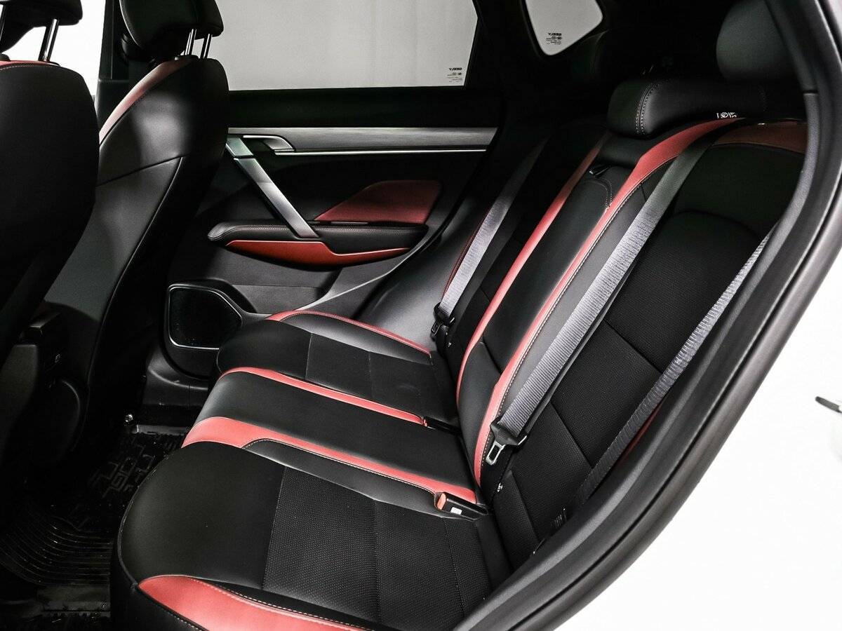 Б/У Джили Кулрэй 2023 года. Фото: #11