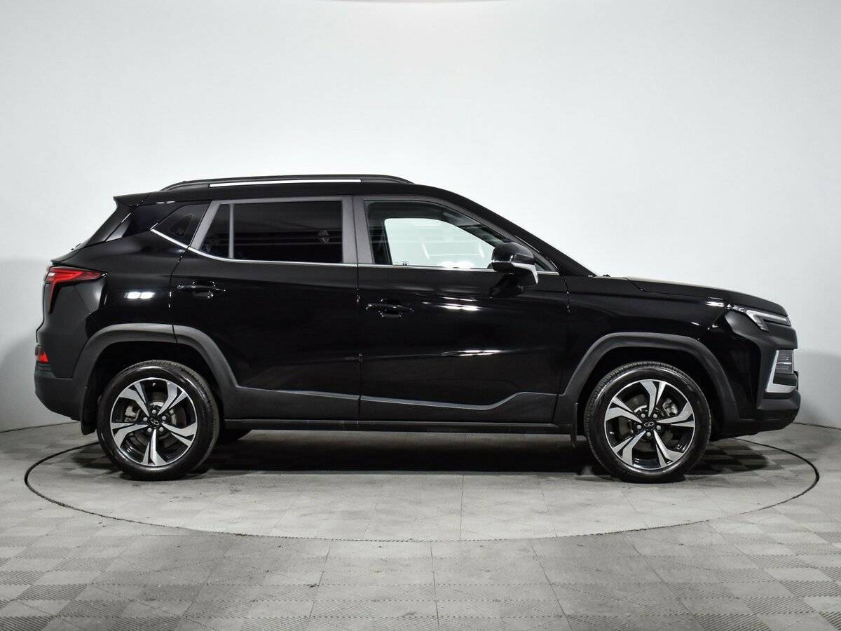 Москвич 3 2024 года с пробегом. Фото: #3