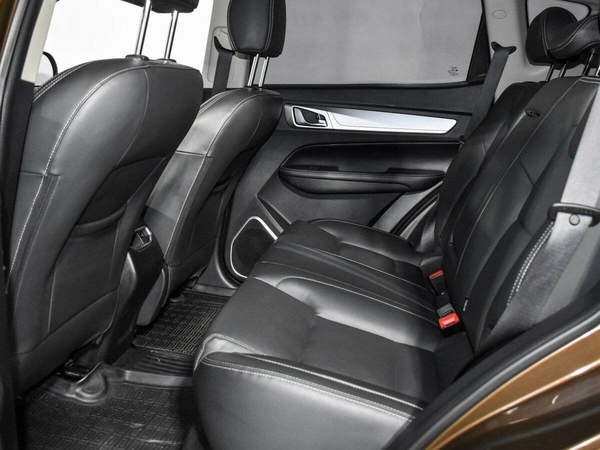 Geely Emgrand X7 2021 года с пробегом. Фото: #12