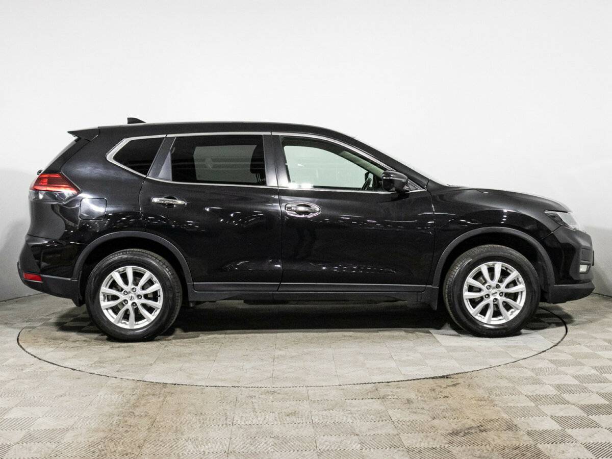 Б/У Ниссан Икс-Трейл 2019 года. Фото: #3