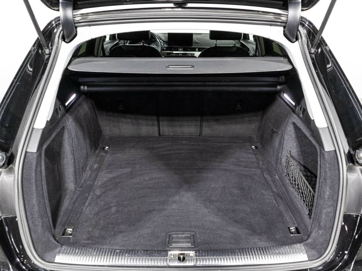 Audi A4 2020 года с пробегом. Фото: #14