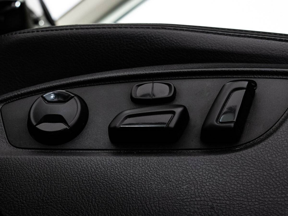 Volkswagen Touareg 2015 года с пробегом. Фото: #18