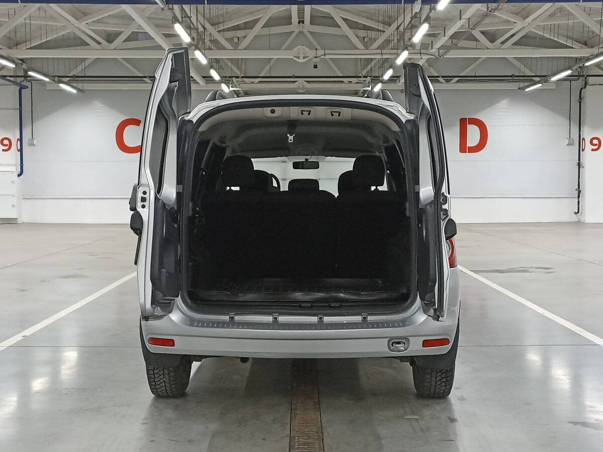 Lada (ВАЗ) Largus 2019 года с пробегом. Фото: #9