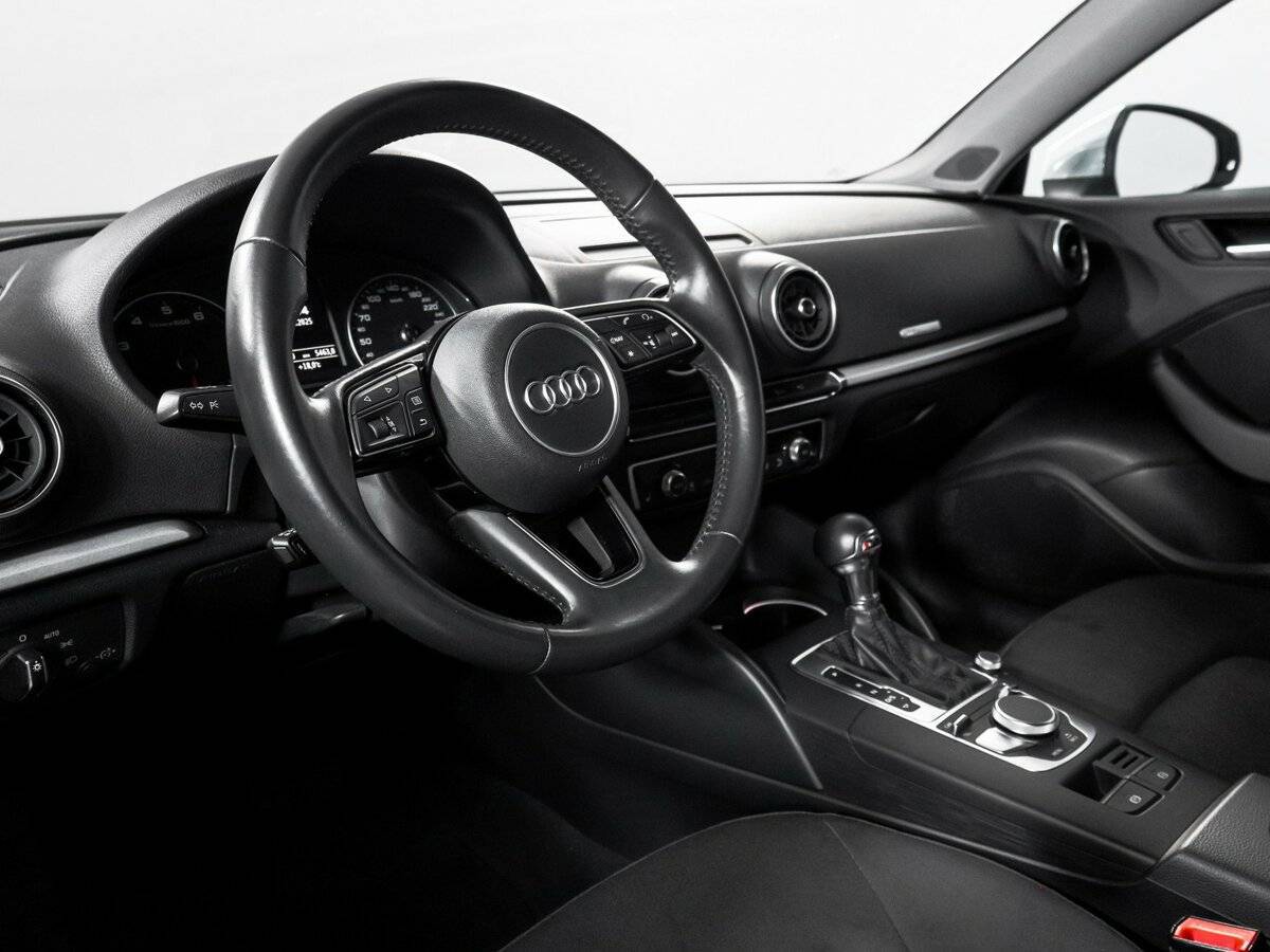 Audi A3 2017 года с пробегом. Фото: #13