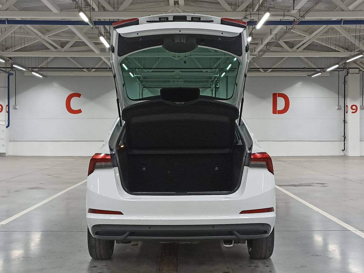 Skoda Rapid 2021 года с пробегом. Фото: #9