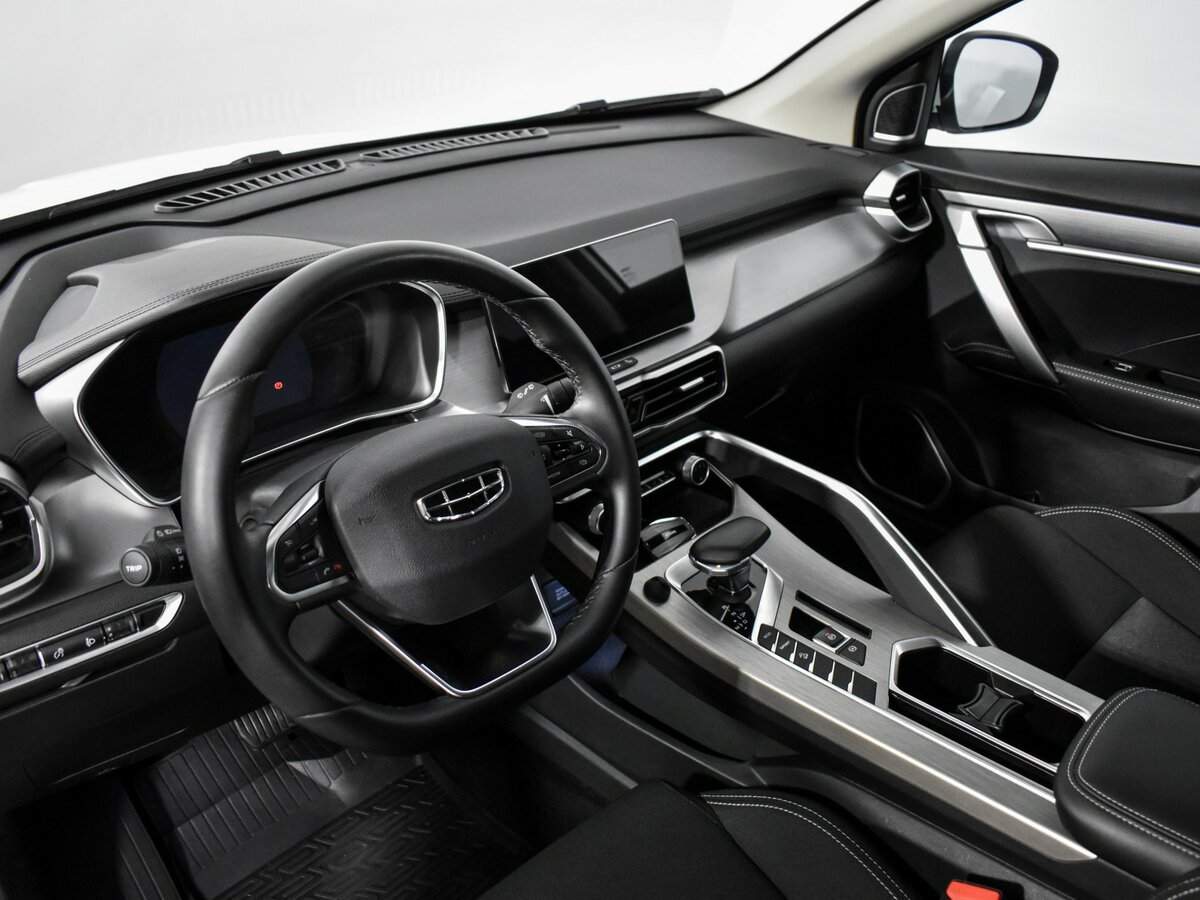 Geely Coolray 2023 года с пробегом. Фото: #8
