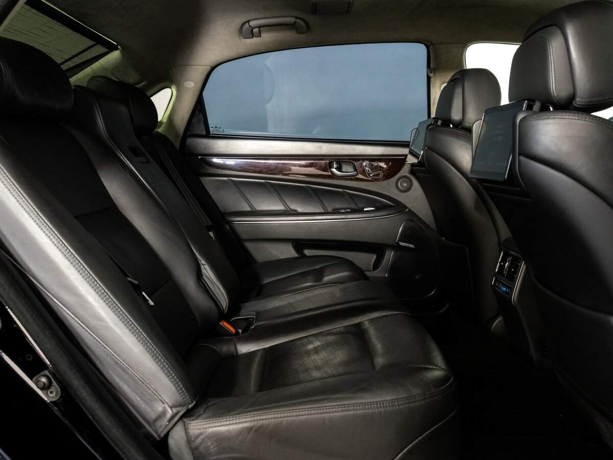 Hyundai Equus 2015 года с пробегом. Фото: #19