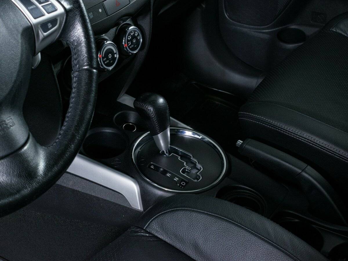 Б/У Митсубиши АС-Икс 2012 года. Фото: #12