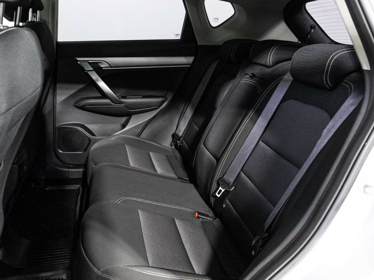 Б/У Джили Кулрэй 2021 года. Фото: #10