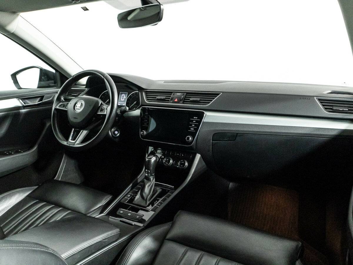 Б/У Шкода Суперб 2018 года. Фото: #8