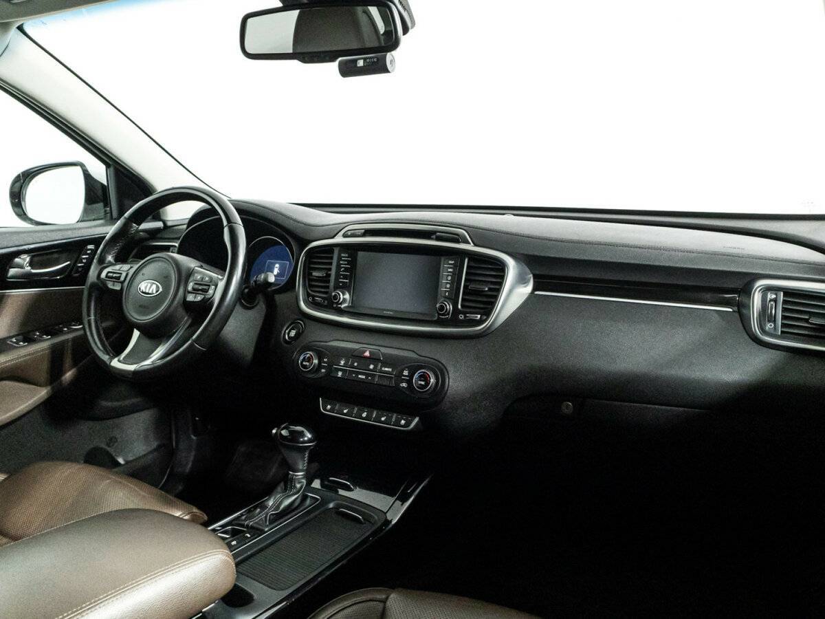 Б/У Киа Соренто 2017 года. Фото: #8