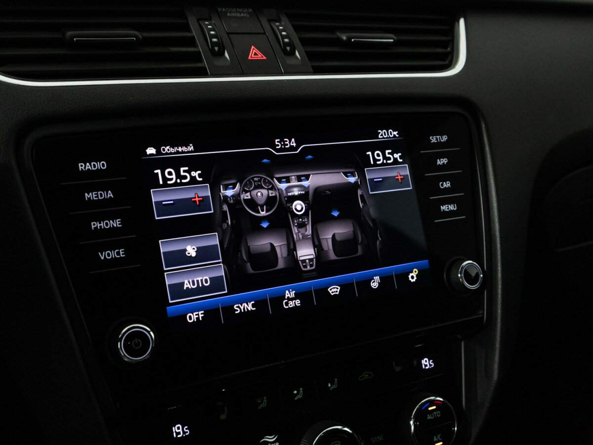 Б/У Шкода Октавия 2020 года. Фото: #16