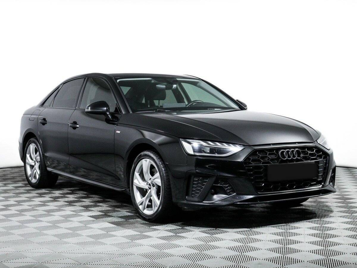 Audi A4 2021 года с пробегом. Фото: #2