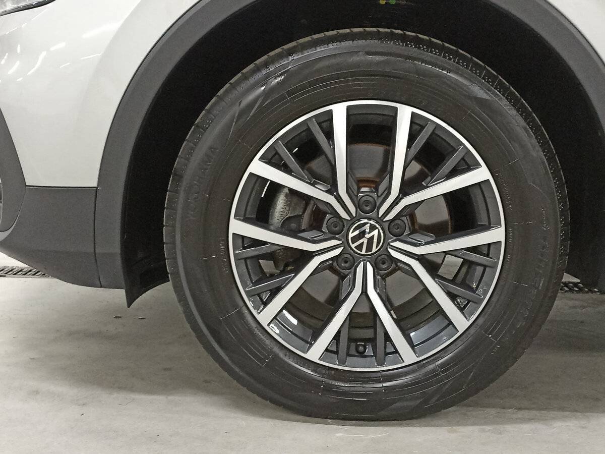 Volkswagen Tiguan 2021 года с пробегом. Фото: #17