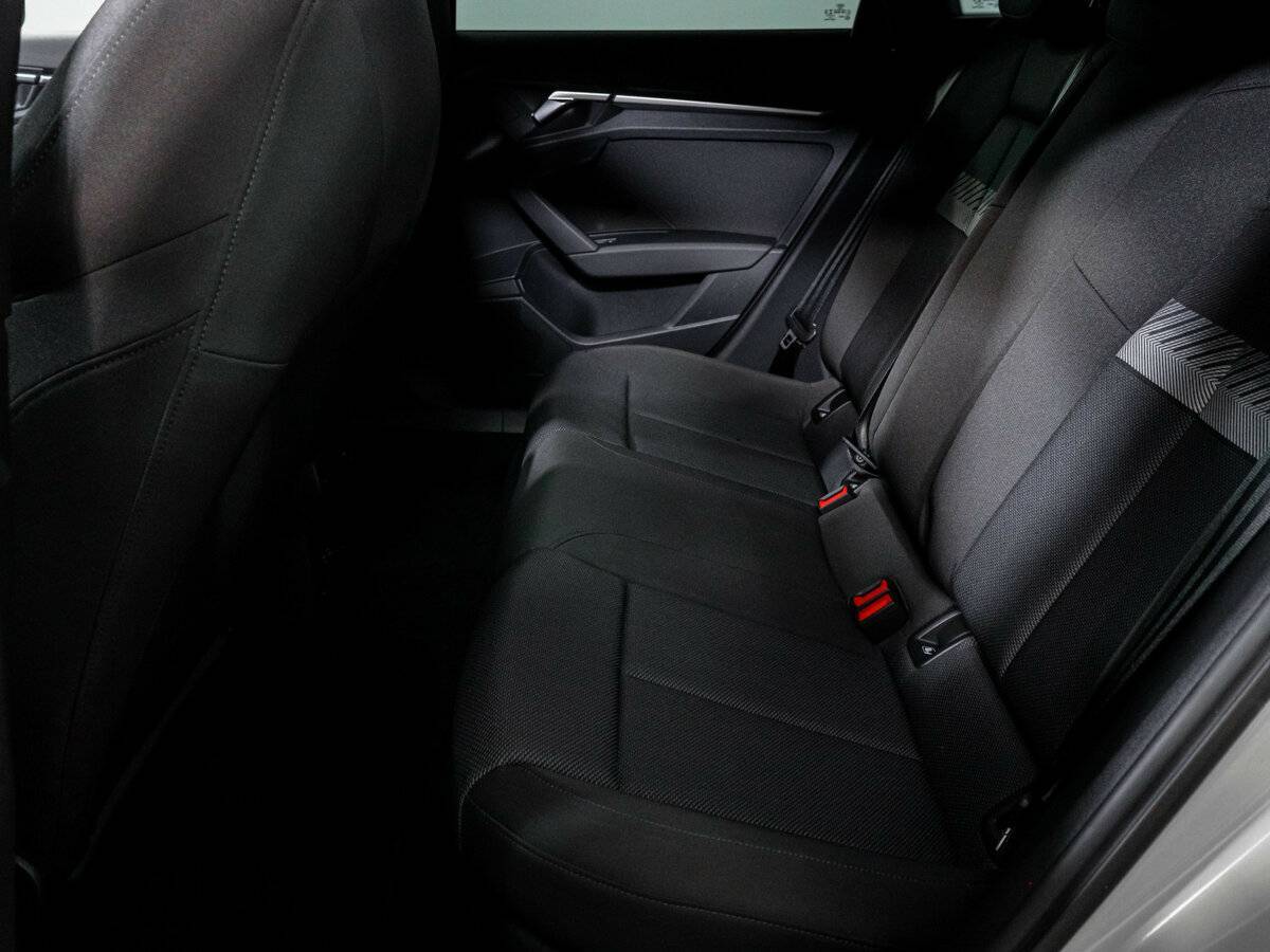 Audi A3 2021 года с пробегом. Фото: #9