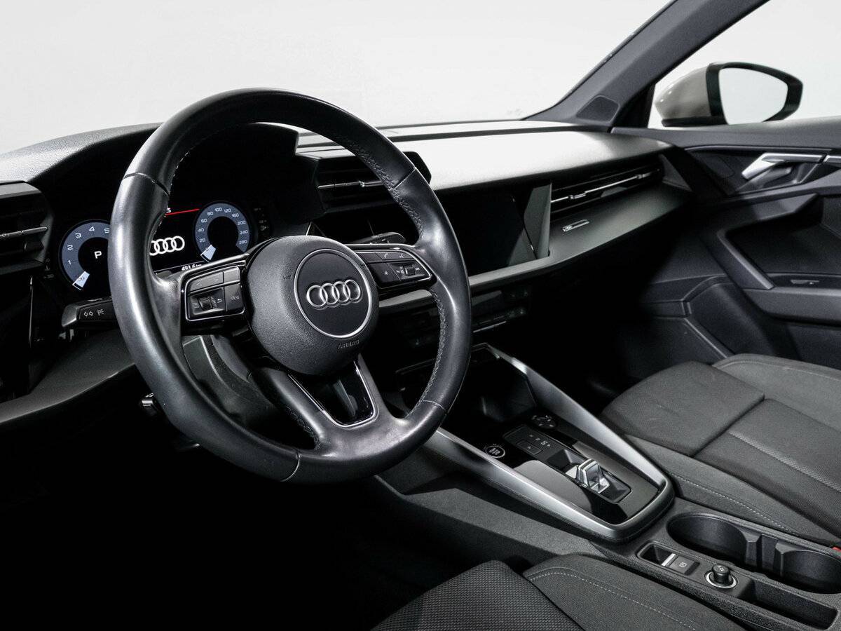 Audi A3 2021 года с пробегом. Фото: #13
