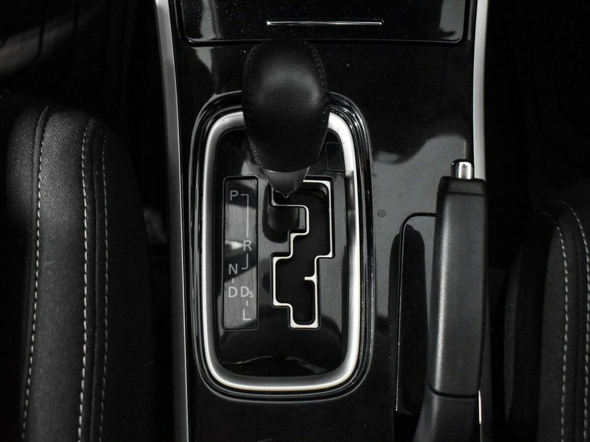 Б/У Митсубиши Оутлэндер 2018 года. Фото: #10