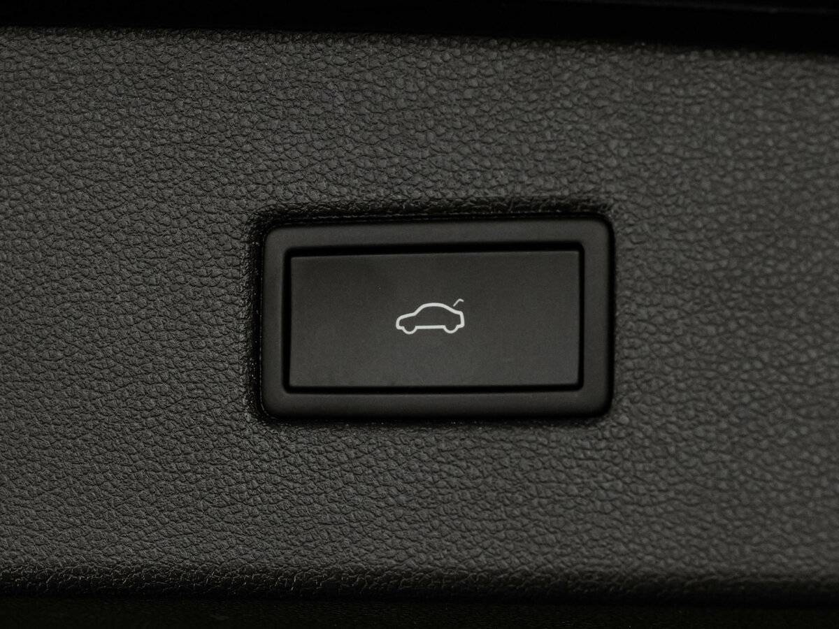 Volkswagen Tiguan 2018 года с пробегом. Фото: #19