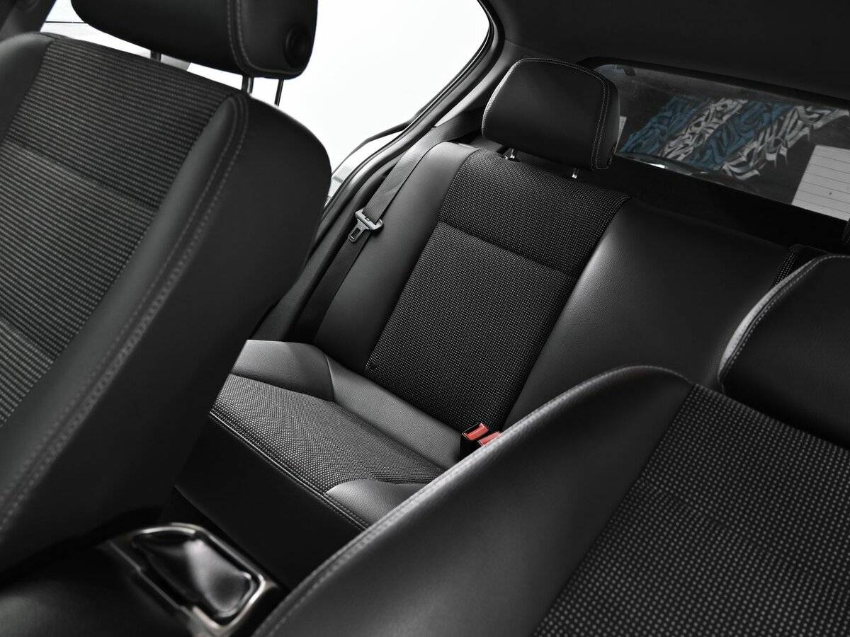 Б/У Опель Астра 2012 года. Фото: #11