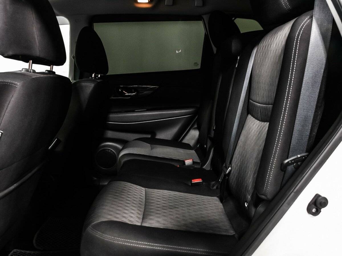 Б/У Ниссан Икс-Трейл 2018 года. Фото: #12