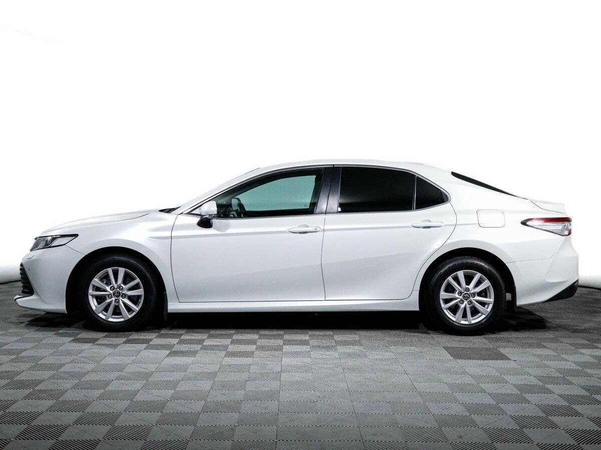 Toyota Camry 2019 года с пробегом. Фото: #7