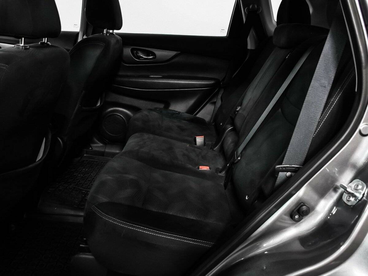 Б/У Ниссан Икс-Трейл 2016 года. Фото: #12