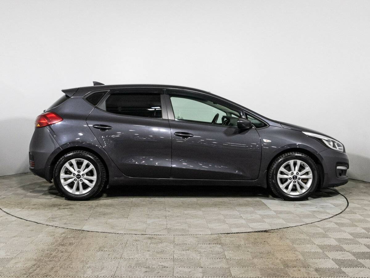 Б/У Киа Сид 2017 года. Фото: #3