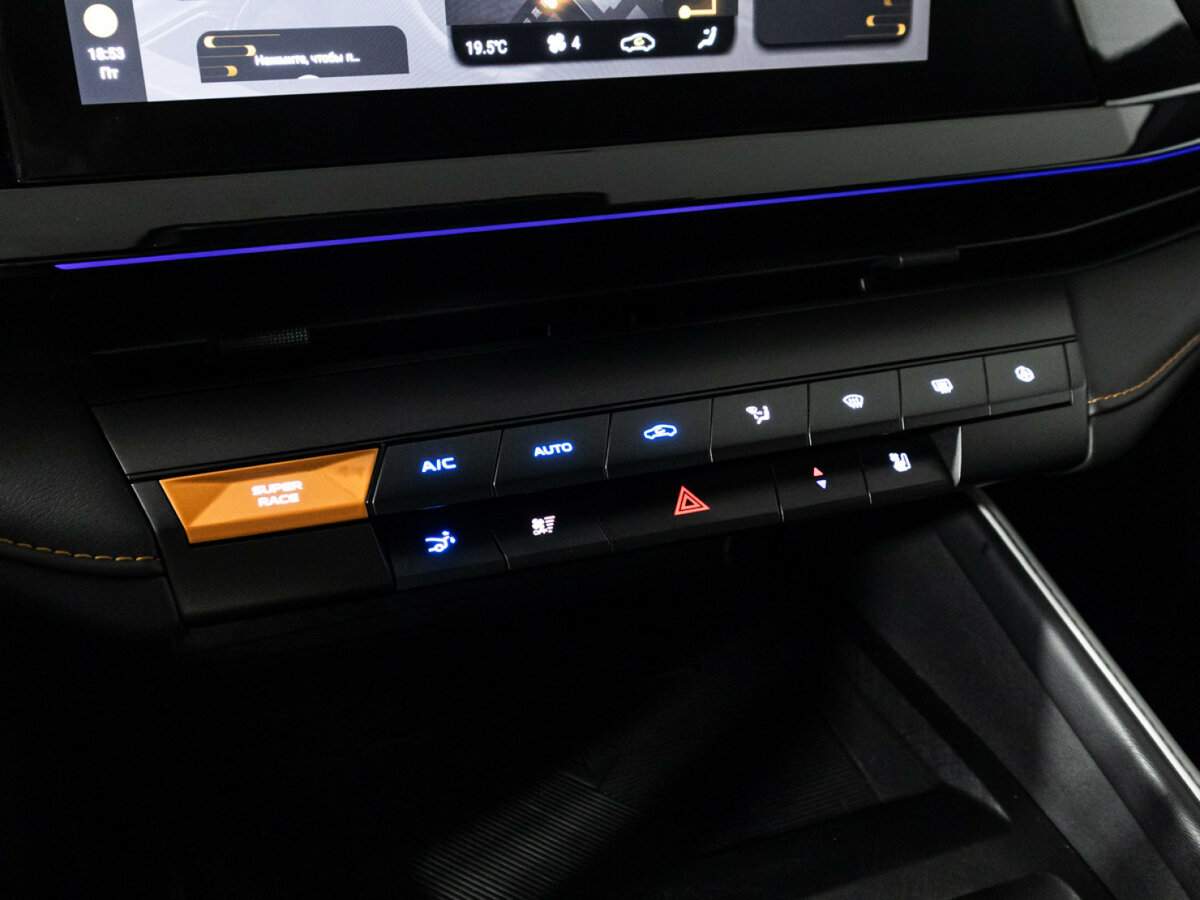 Changan UNI-V 2023 года с пробегом. Фото: #21