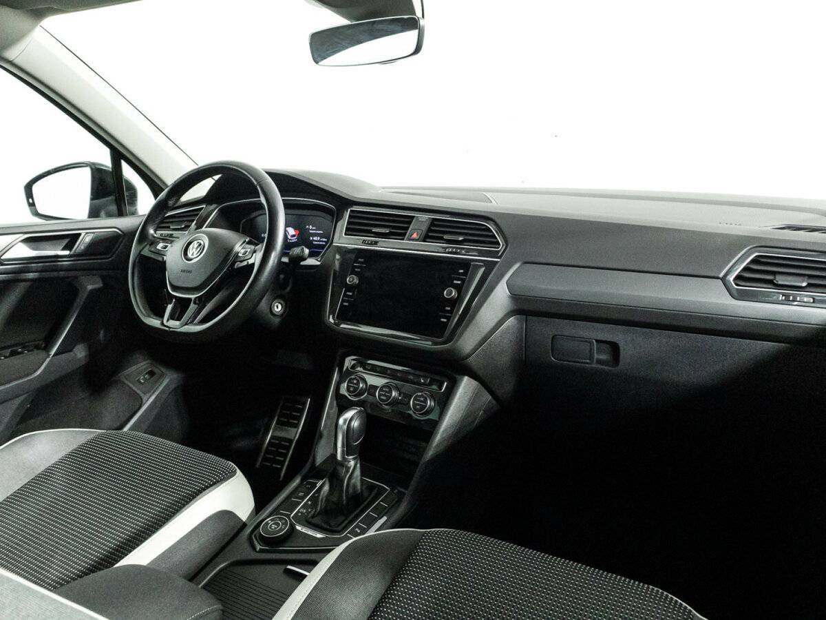 Б/У Фольксваген Тигуан 2019 года. Фото: #8