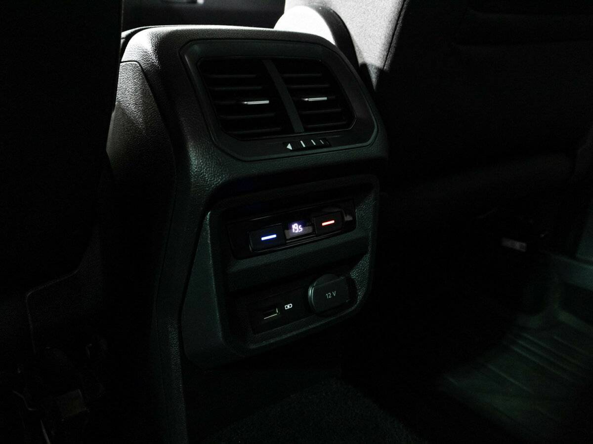 Б/У Фольксваген Тигуан 2019 года. Фото: #19