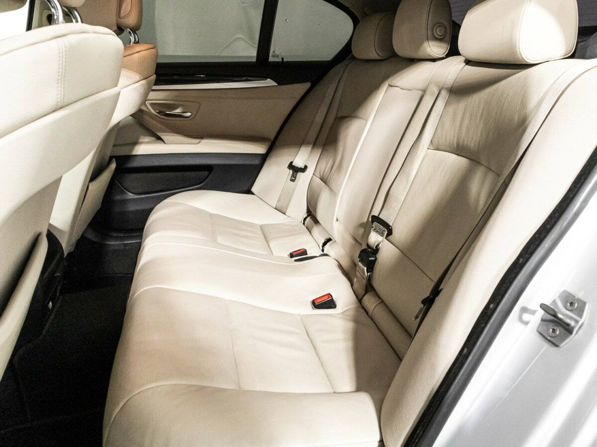 BMW 5 серии 2013 года с пробегом. Фото: #9