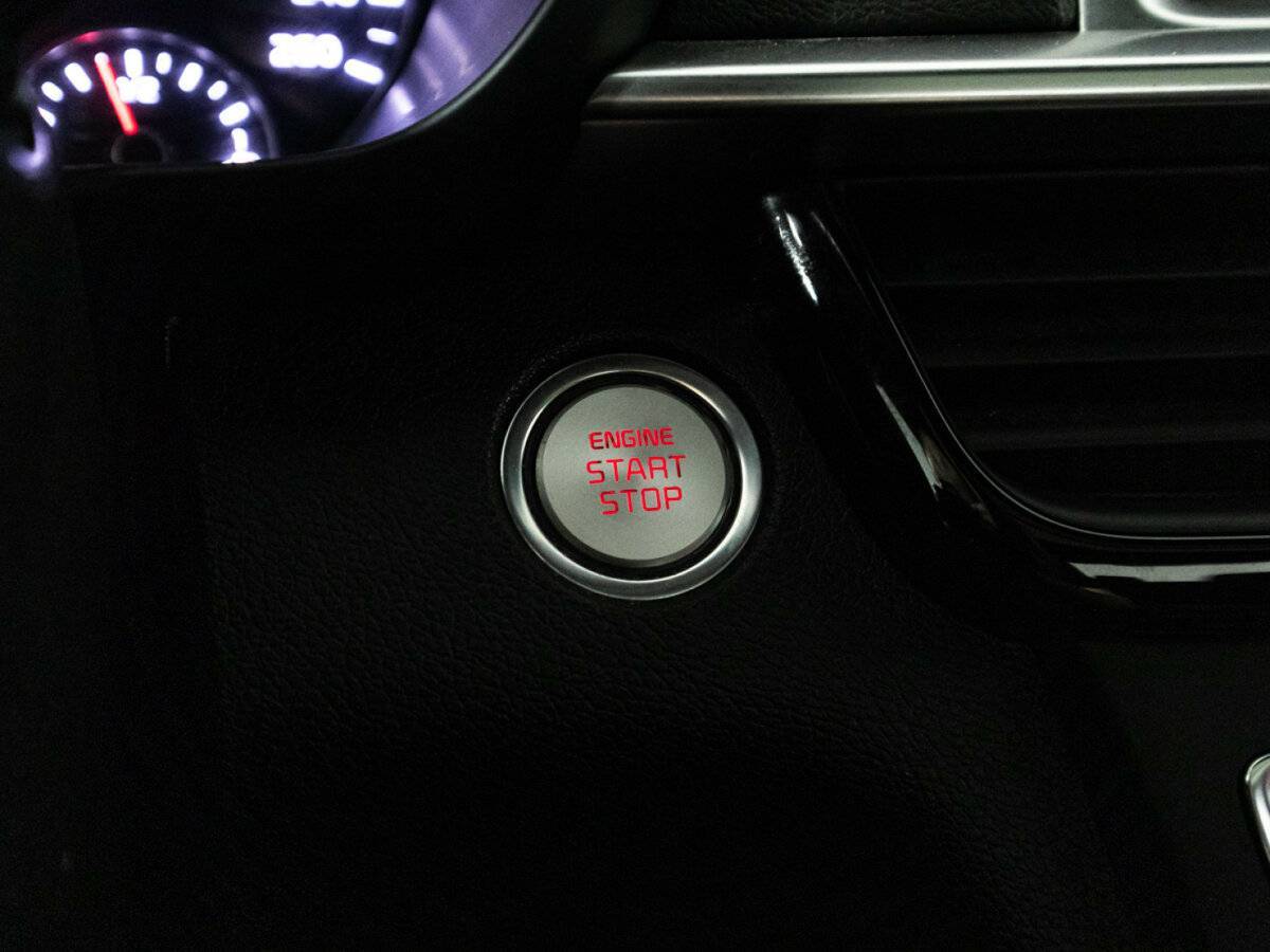 Б/У Киа Оптима 2019 года. Фото: #18