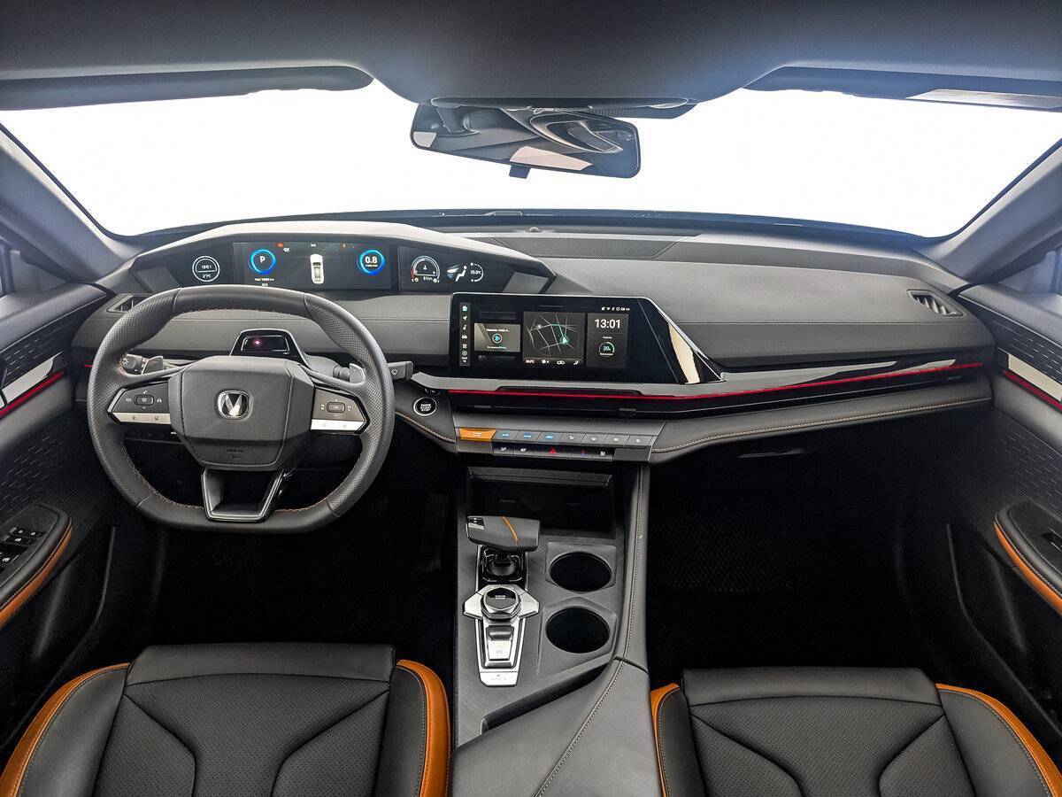 Changan UNI-V 2024 года с пробегом. Фото: #13