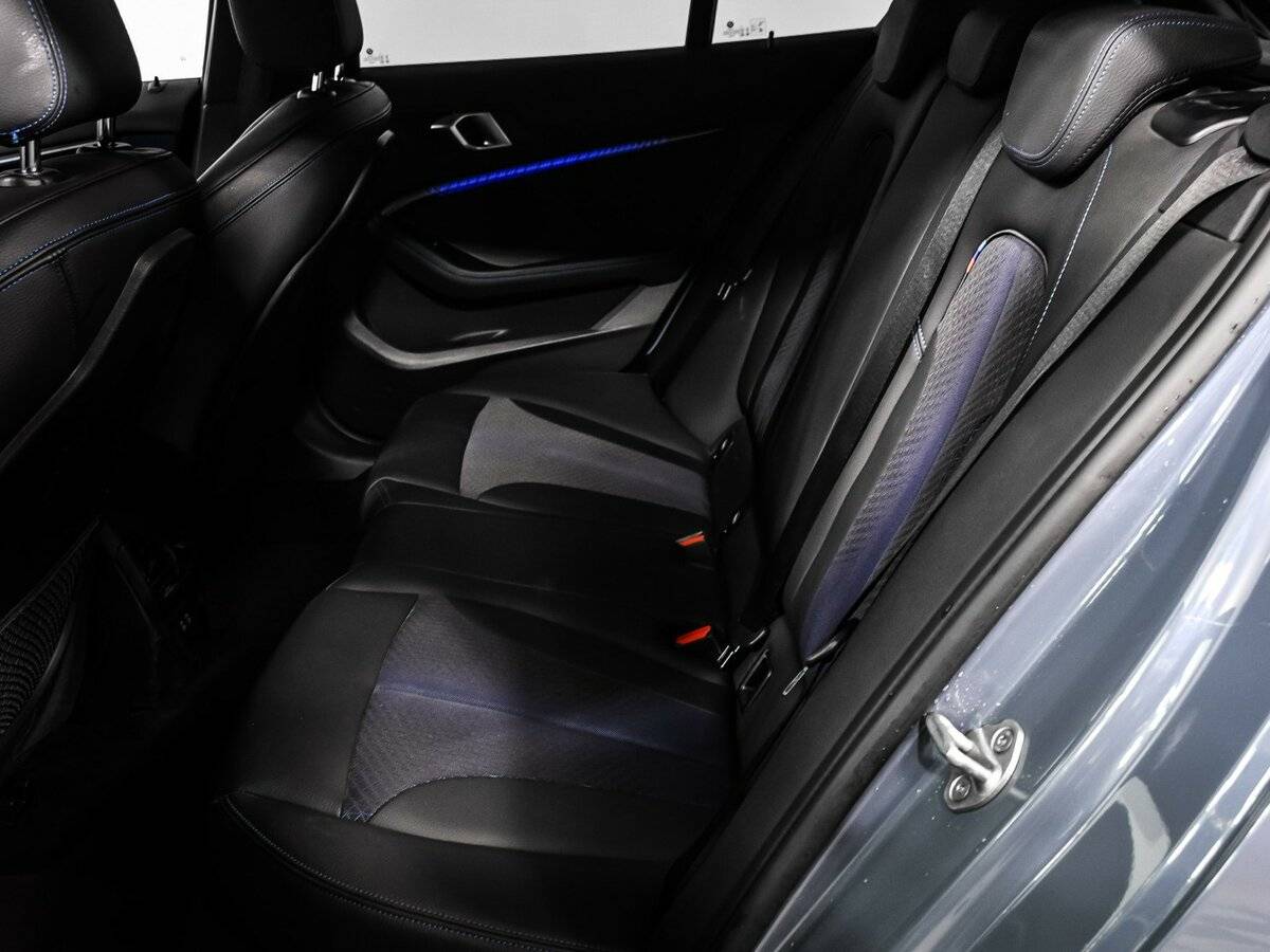 BMW 1 серии 2020 года с пробегом. Фото: #12