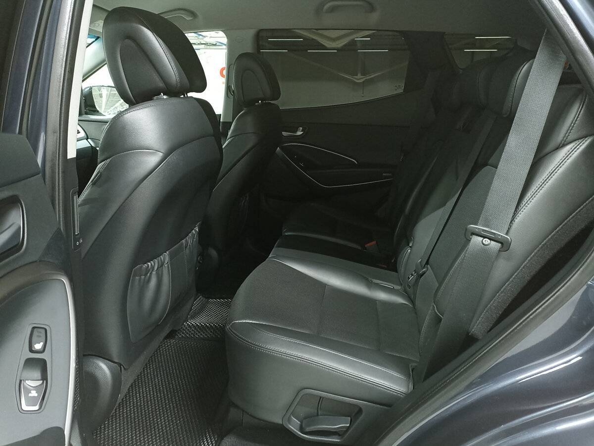 Б/У Хендай Санта Фе 2015 года. Фото: #11