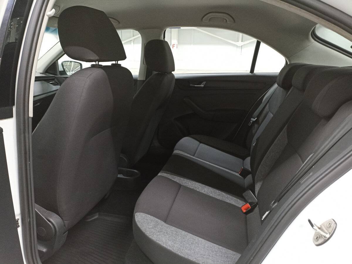 Skoda Rapid 2021 года с пробегом. Фото: #11