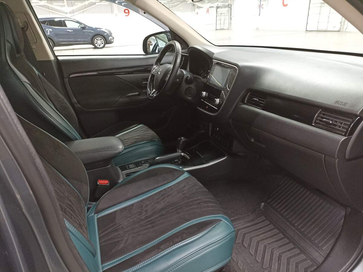 Mitsubishi Outlander 2020 года с пробегом. Фото: #10