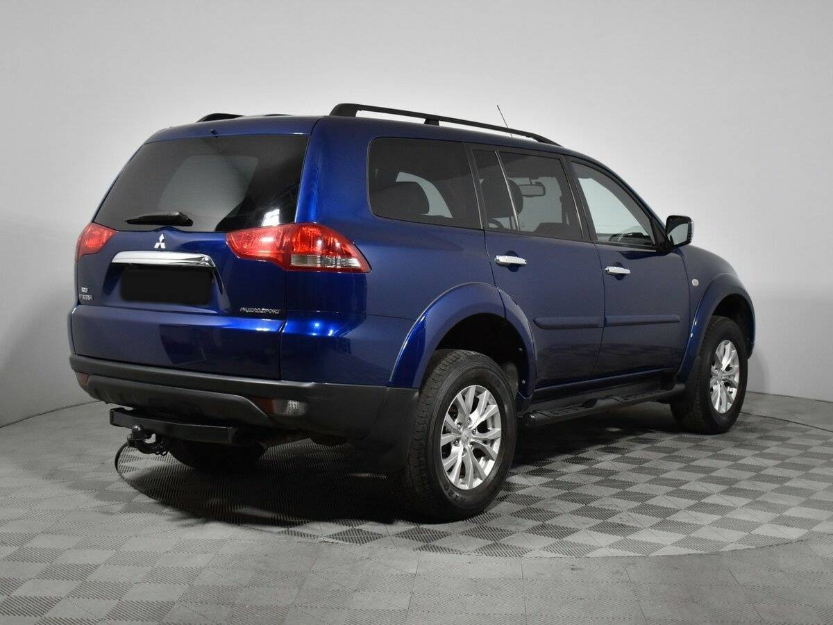 Б/У Митсубиши Паджеро Спорт 2015 года. Фото: #3
