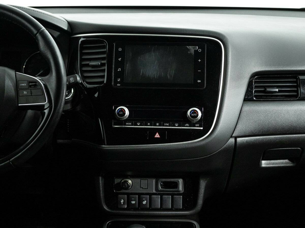 Mitsubishi Outlander 2021 года с пробегом. Фото: #13