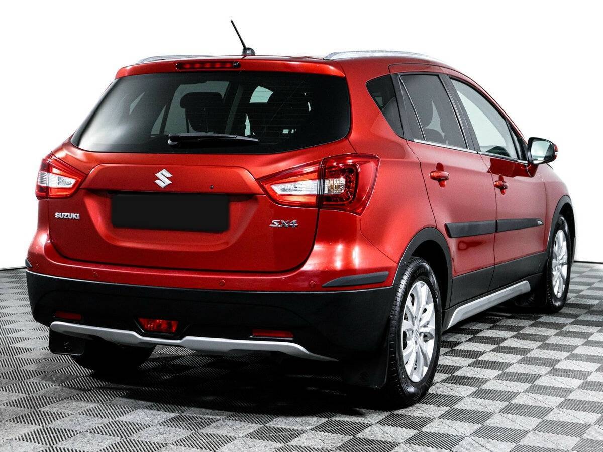 Б/У Сузуки С-Икс4 2016 года. Фото: #4