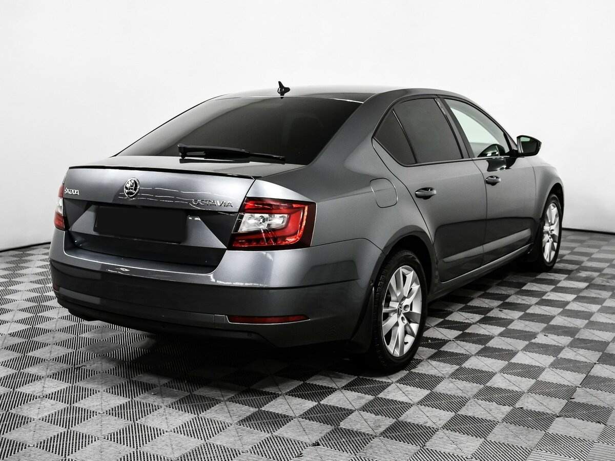 Б/У Шкода Октавия 2017 года. Фото: #4