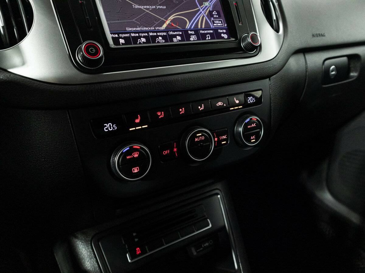 Б/У Фольксваген Тигуан 2016 года. Фото: #17