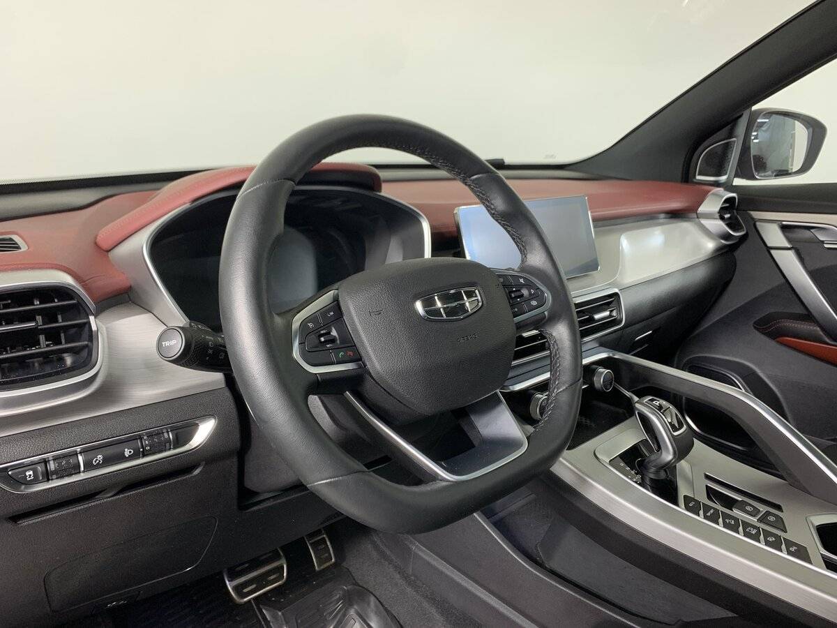 Geely Coolray 2022 года с пробегом. Фото: #10